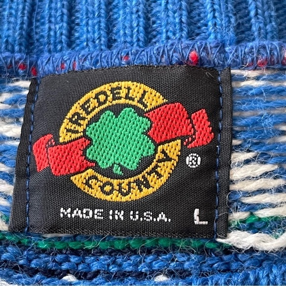 Iredell County Vintage Sweater size large hidden cat print nordic design EUC - Picture 7 of 11